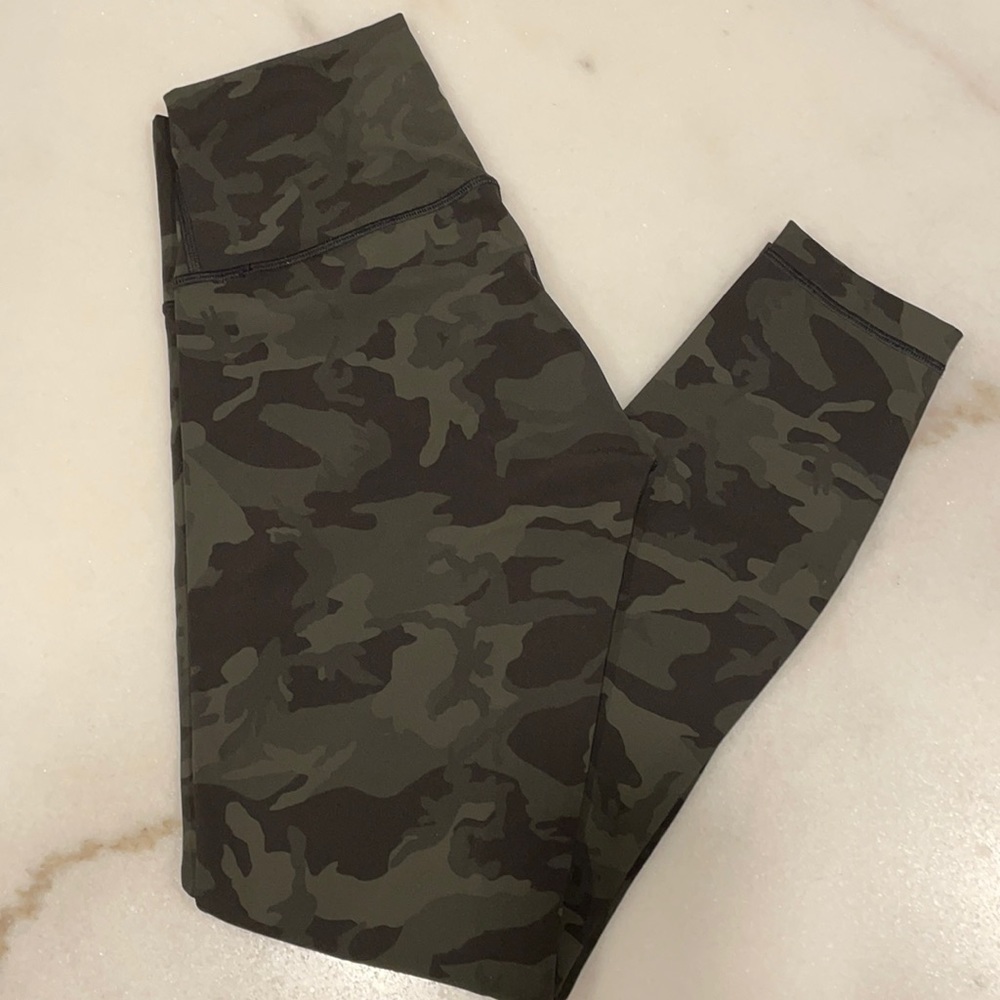 EUC Wunder Under 25” Pants